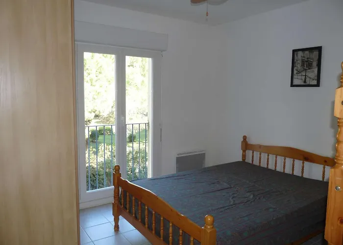 2 Pièces Familial Avec Parking Privé, Proche Et - Motte - Fr-1-328-91 Apartamento